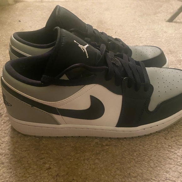 Size 12 Jordan 1 Low Light Smoke Grey - Picture 5 of 6